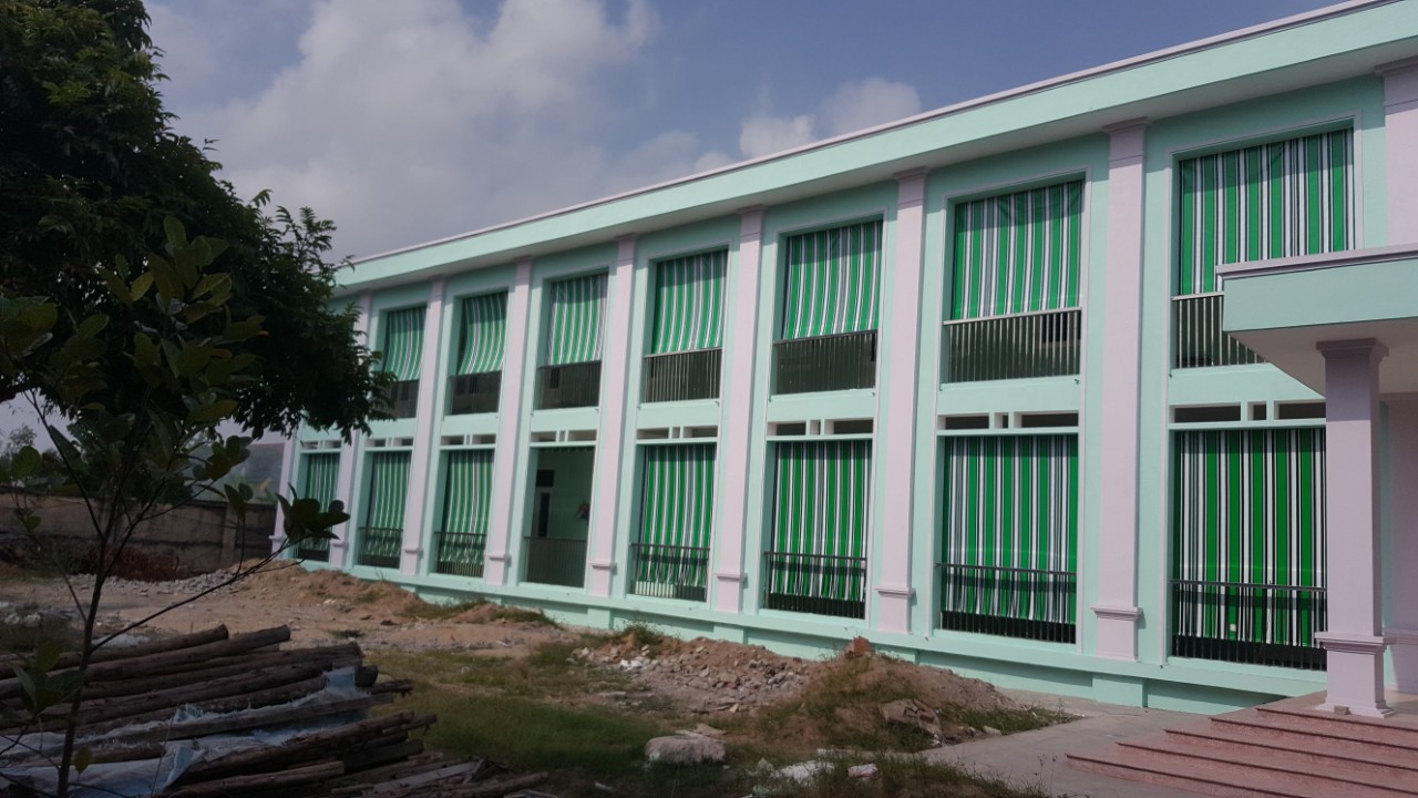 lap-dat-bat-che-nang-mua-tai-truong-tieu-hoc-thanh-mien3